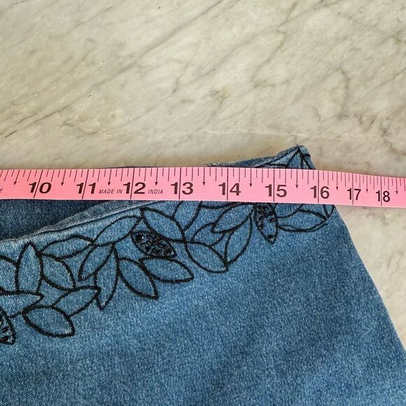 Basix ll vintage floral embellishments straight leg soft denim side zipper sz 12 - Picture 5 of 8